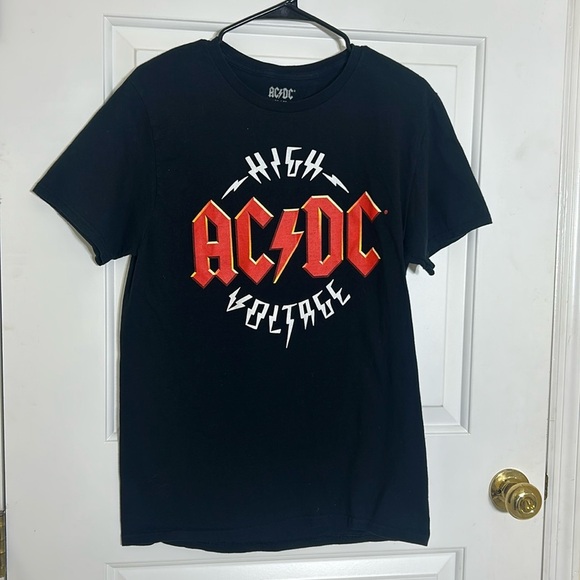 AC/DC High Voltage Shirt size M - Picture 1 of 3